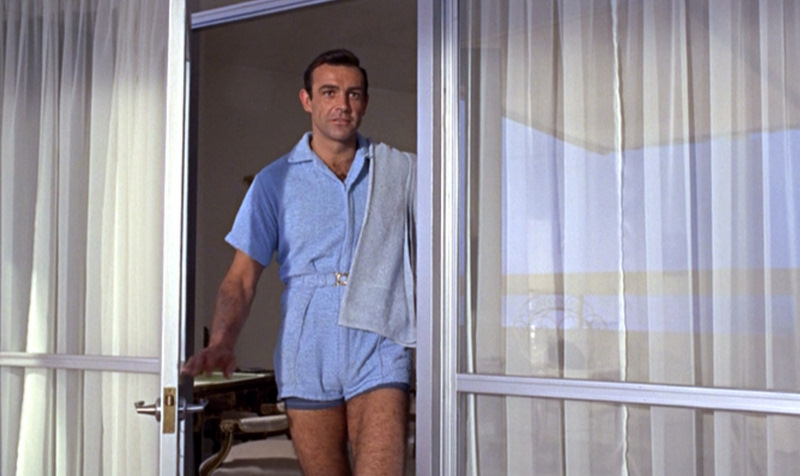 Illustration for article titled 15 Worst Fashion Disasters from James Bond Movies